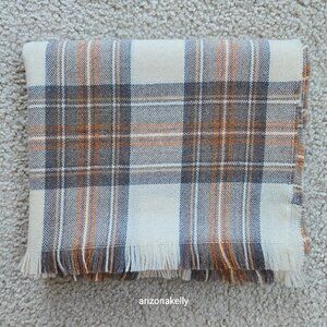 NWOT Johnstons Extra Fine Merino Wool Plaid Scarf Scotland